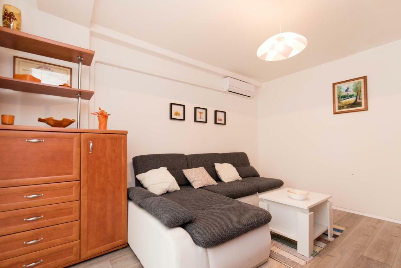 Apartman Lux Daruvar Εξωτερικό φωτογραφία